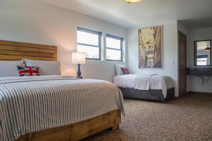 Okoboji Commons Hotel Trademark Collection by Wyndham