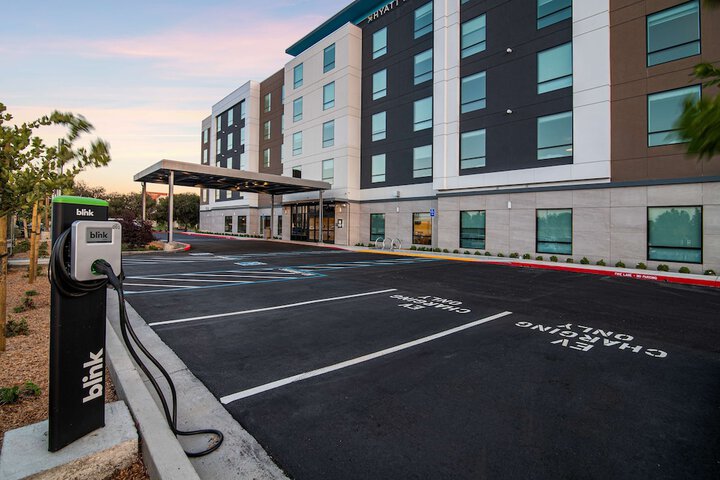 Hotel 2 of 71