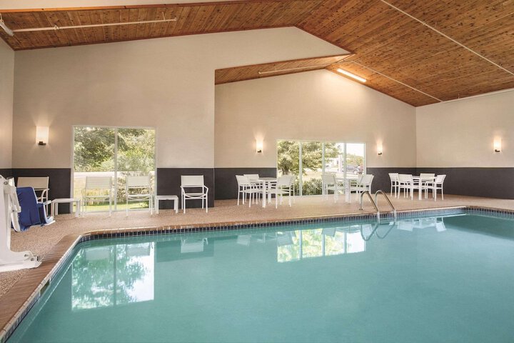 Pool 5 of 30