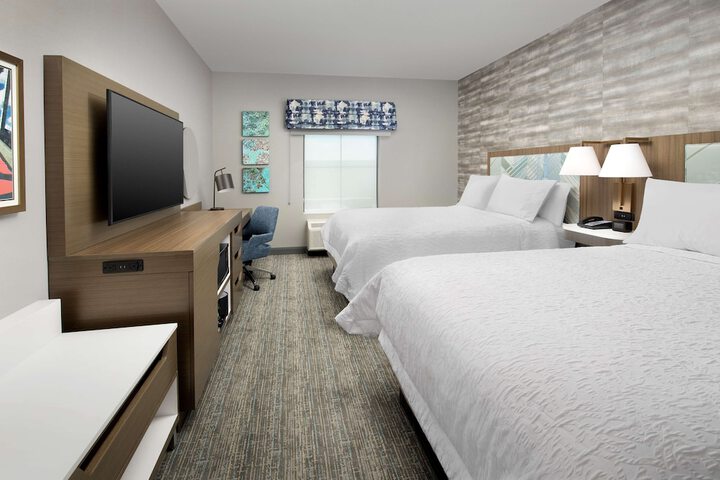 Room 18 of 28