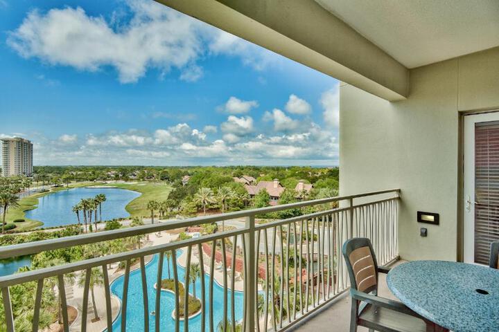 Sandestin Resort Luau by Tufan