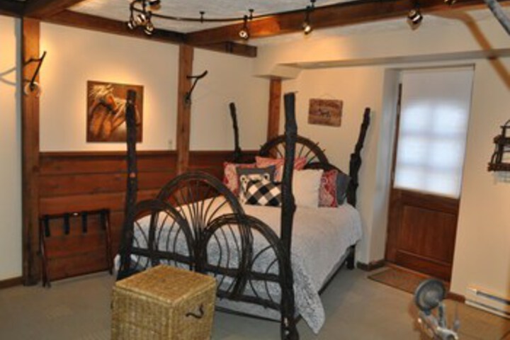 James Mulvey Carriage House Inn