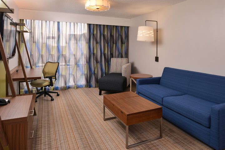 Room 34 of 51
