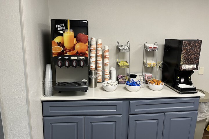 Breakfast/Coffee Service 37 of 50