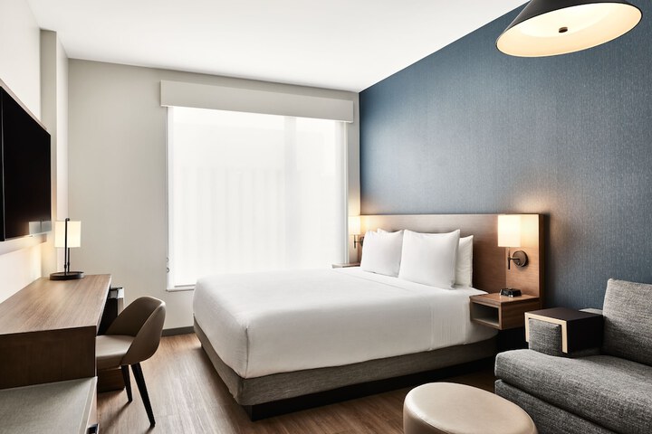 Room 13 of 41