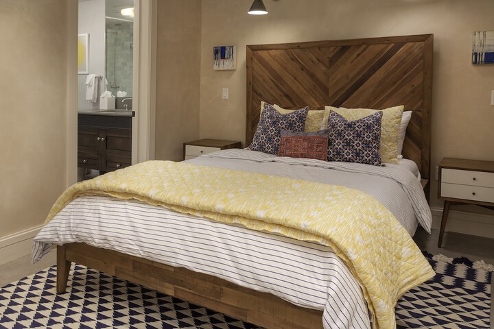 Element 52 Auberge Collection