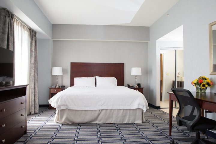 Hampton Inn & Suites Providence Downtown