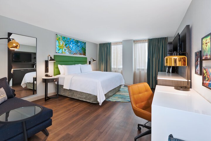 Hotel 5 of 50