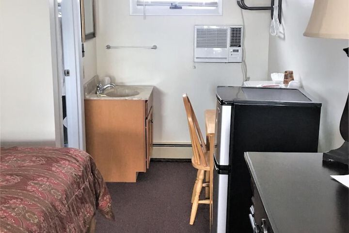 Room 21 of 51