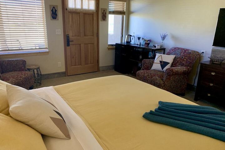 Room 12 of 46