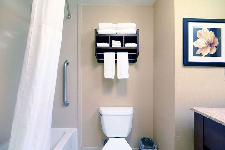 Room 15 of 24