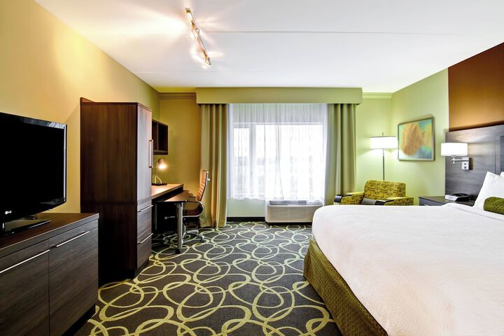 Room 22 of 46