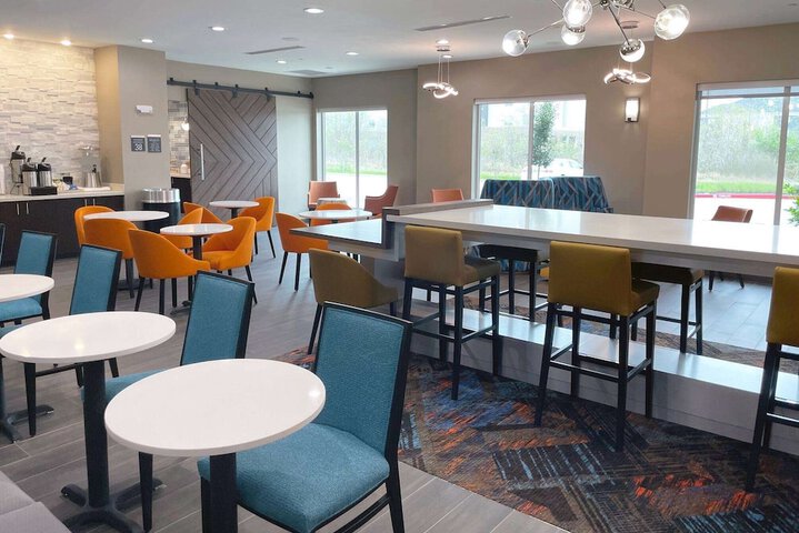 Hotel Interior 7 of 23