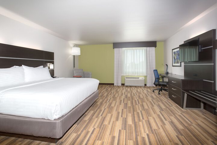 Room 28 of 56