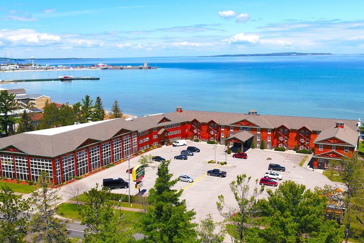 Bridge Vista Beach - Hotel & Convention Center