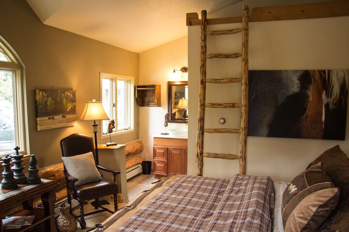 The Silver Lake Lodge