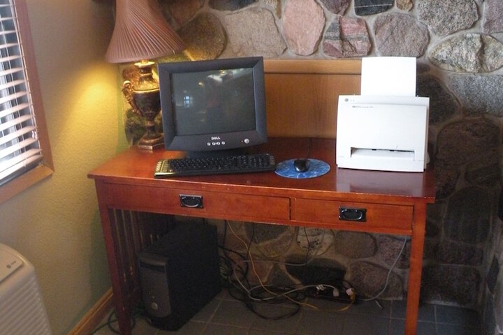 Business Center 36 of 36