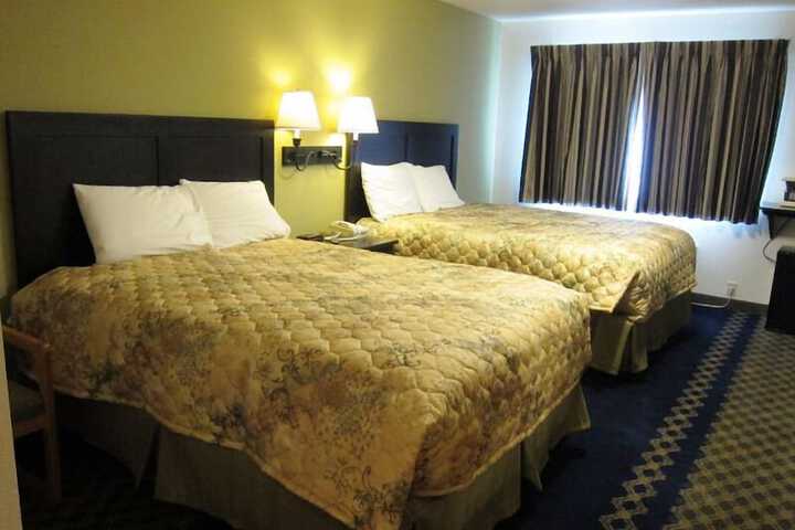 Room 18 of 48