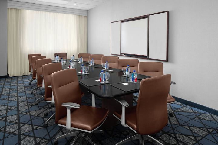 Courtyard by Marriott Cypress Anaheim / Orange County