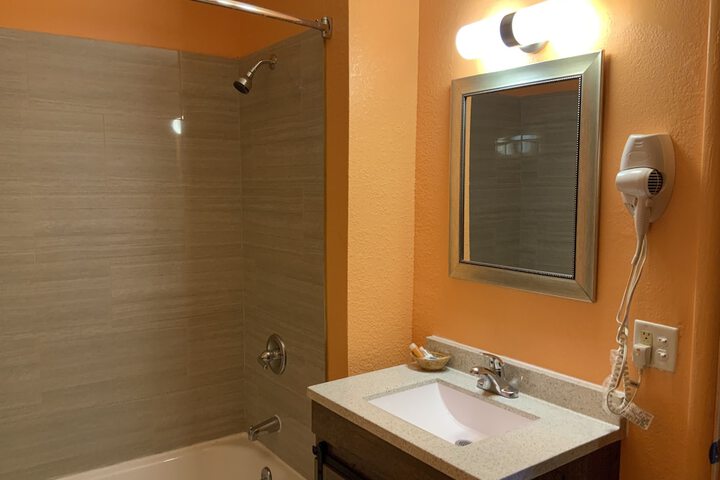 Room 44 of 65