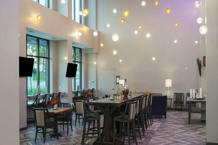 Hotel Interior 7 of 29
