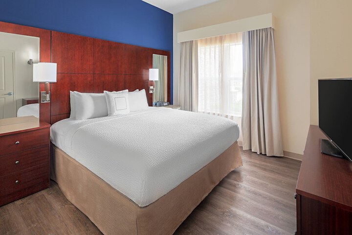 Room 12 of 27