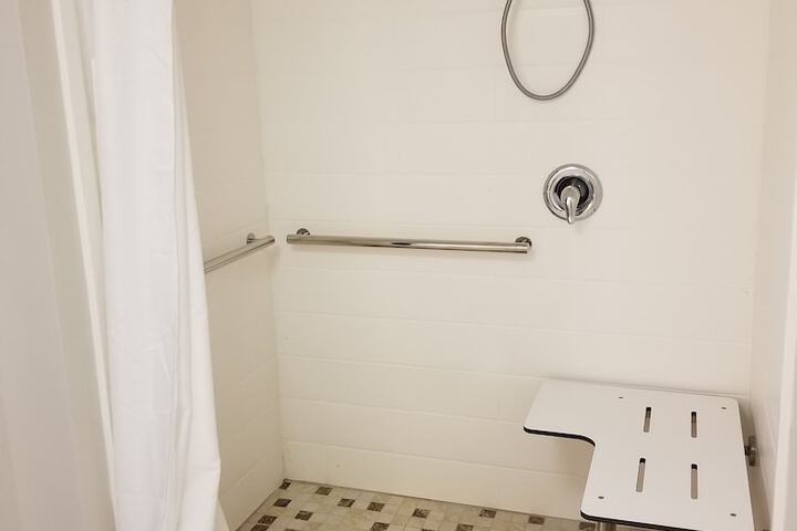 Room 42 of 78