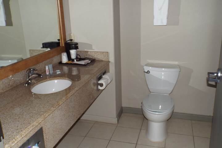 Room 35 of 65