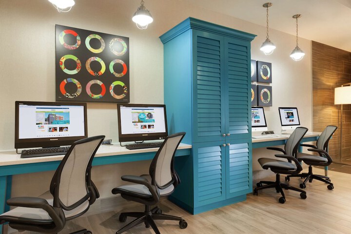 Business Center 25 of 25