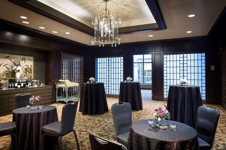 The Logan Philadelphia Curio Collection by Hilton