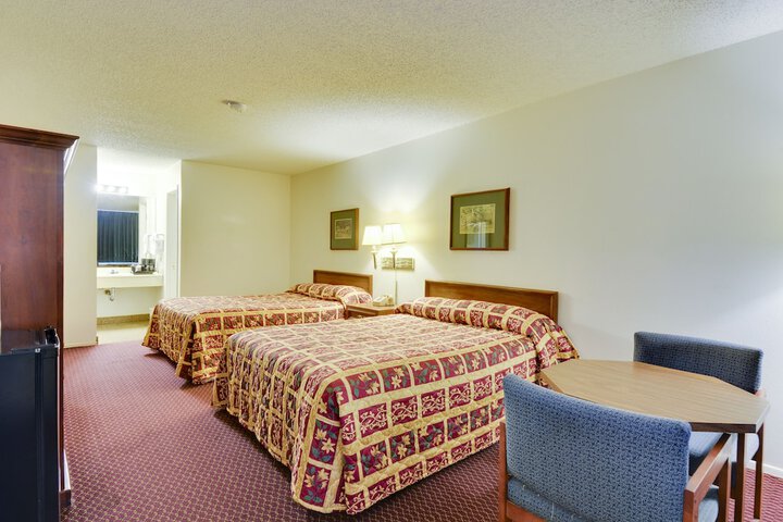 Windcrest Inn and Suites