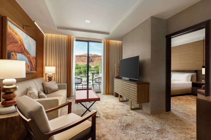 Hoodoo Moab Curio Collection by Hilton