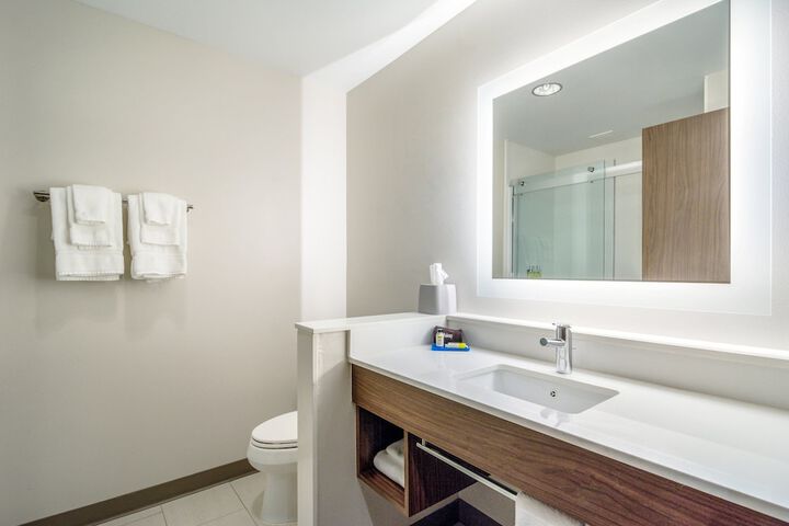 Holiday Inn Express and Suites Asheboro by IHG