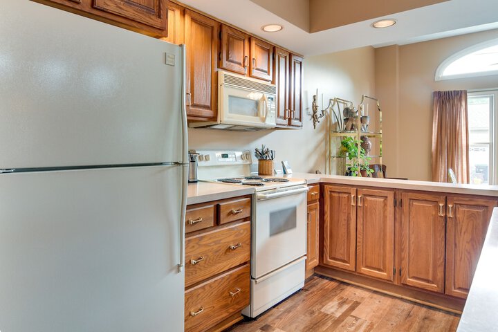 Tonawanda Vacation Rental 13 Mi to Niagara Falls