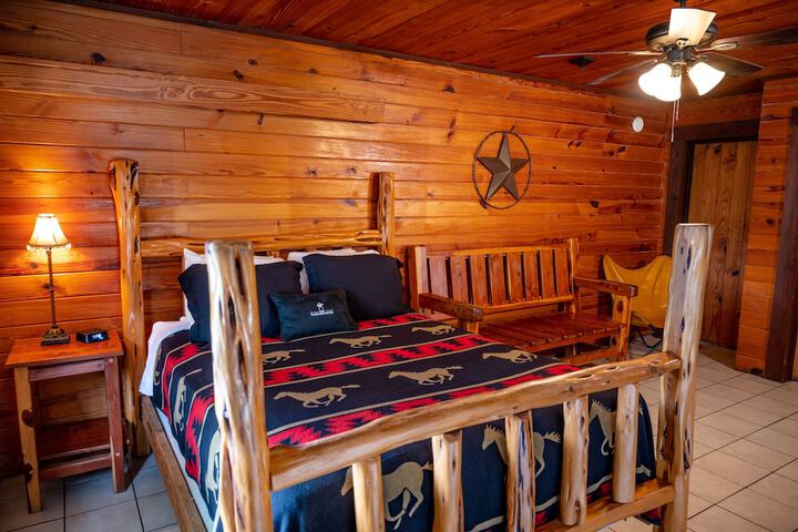 Room 34 of 49