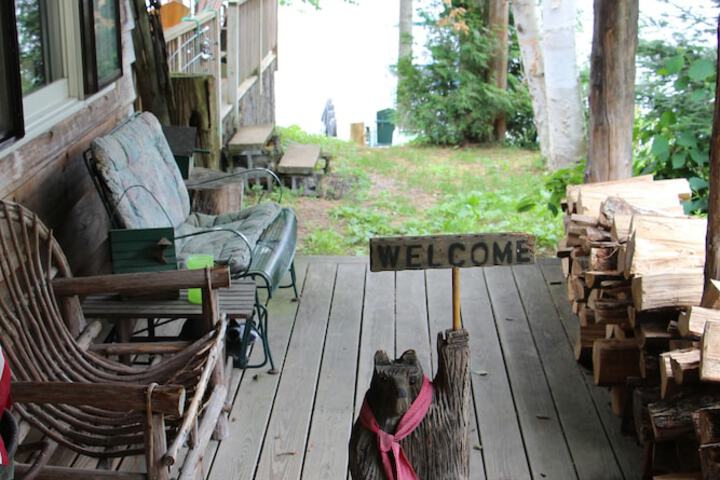 Kiwassa Lake Bed & Breakfast