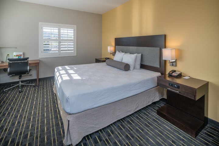 Hotel Aura SFO