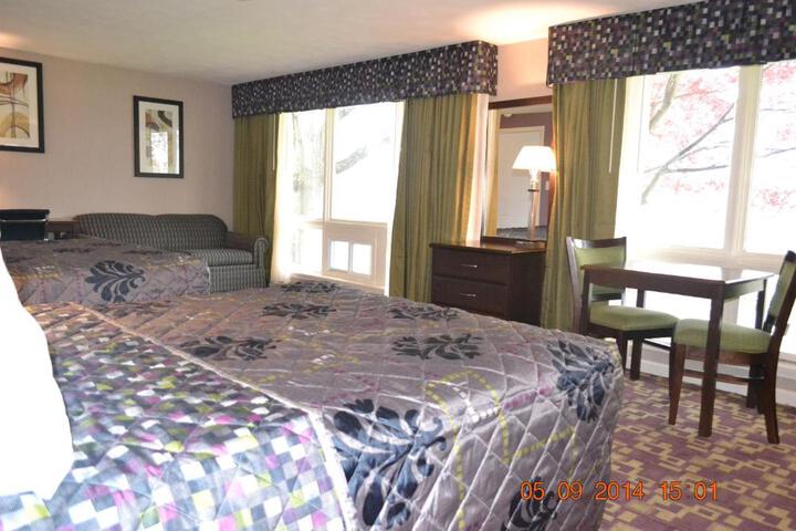 Mount Holyoke Inn