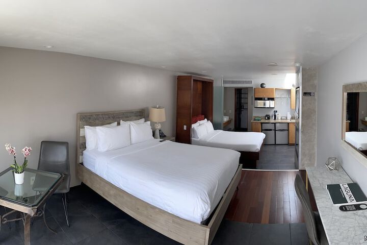 14 West Hotel