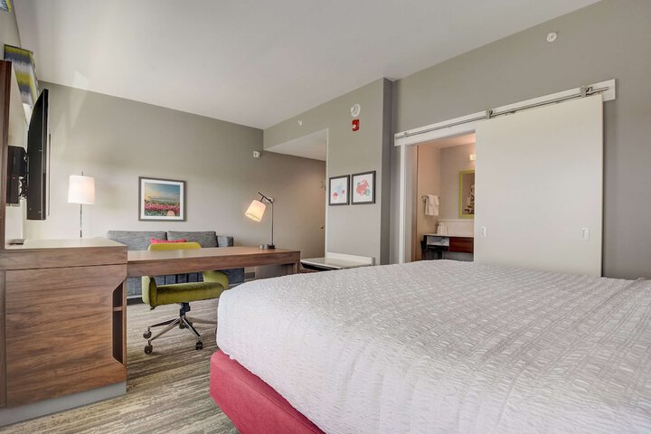 Room 18 of 44