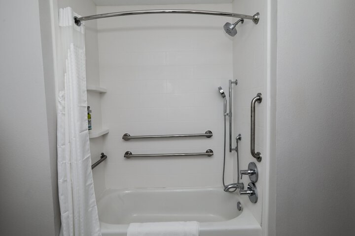 Holiday Inn Express : Hillsboro I-35 by IHG