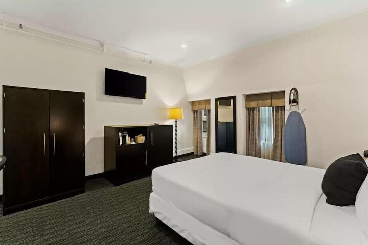 Room 21 of 22