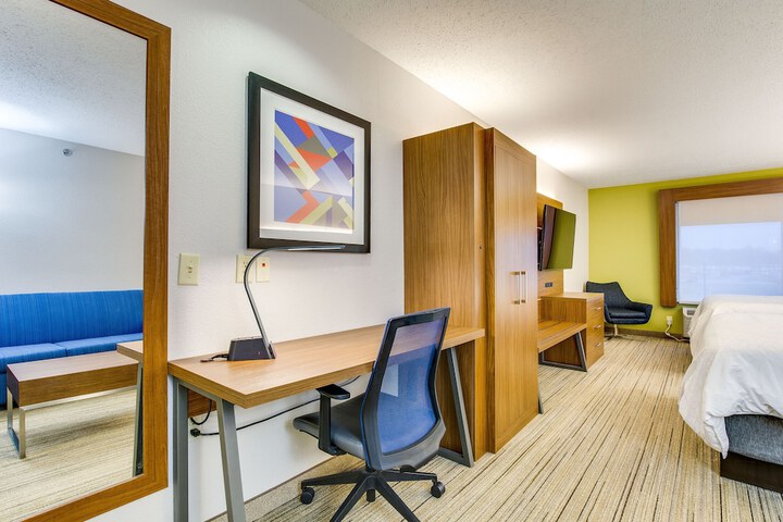 Room 20 of 40