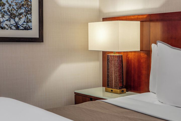 Room 44 of 109