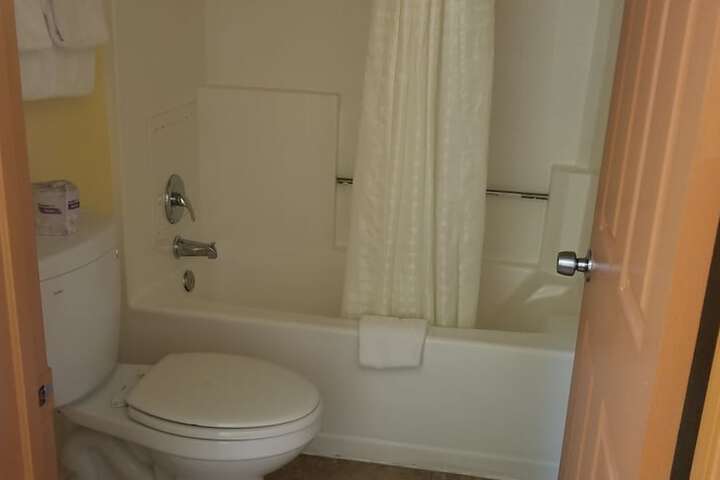 Room 15 of 23