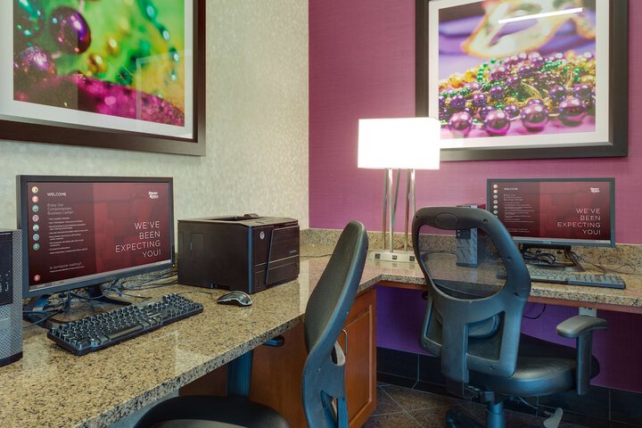 Business Center 44 of 44