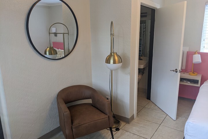 Room 15 of 21