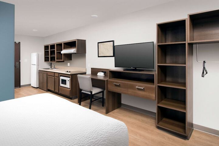 Room 18 of 27
