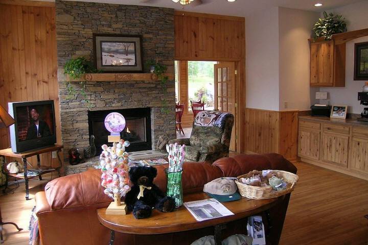 Jonathan Creek Inn