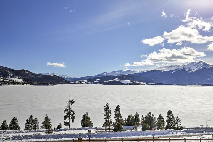 Mtn-view Condo w / Hot Tub Access in Dillon!